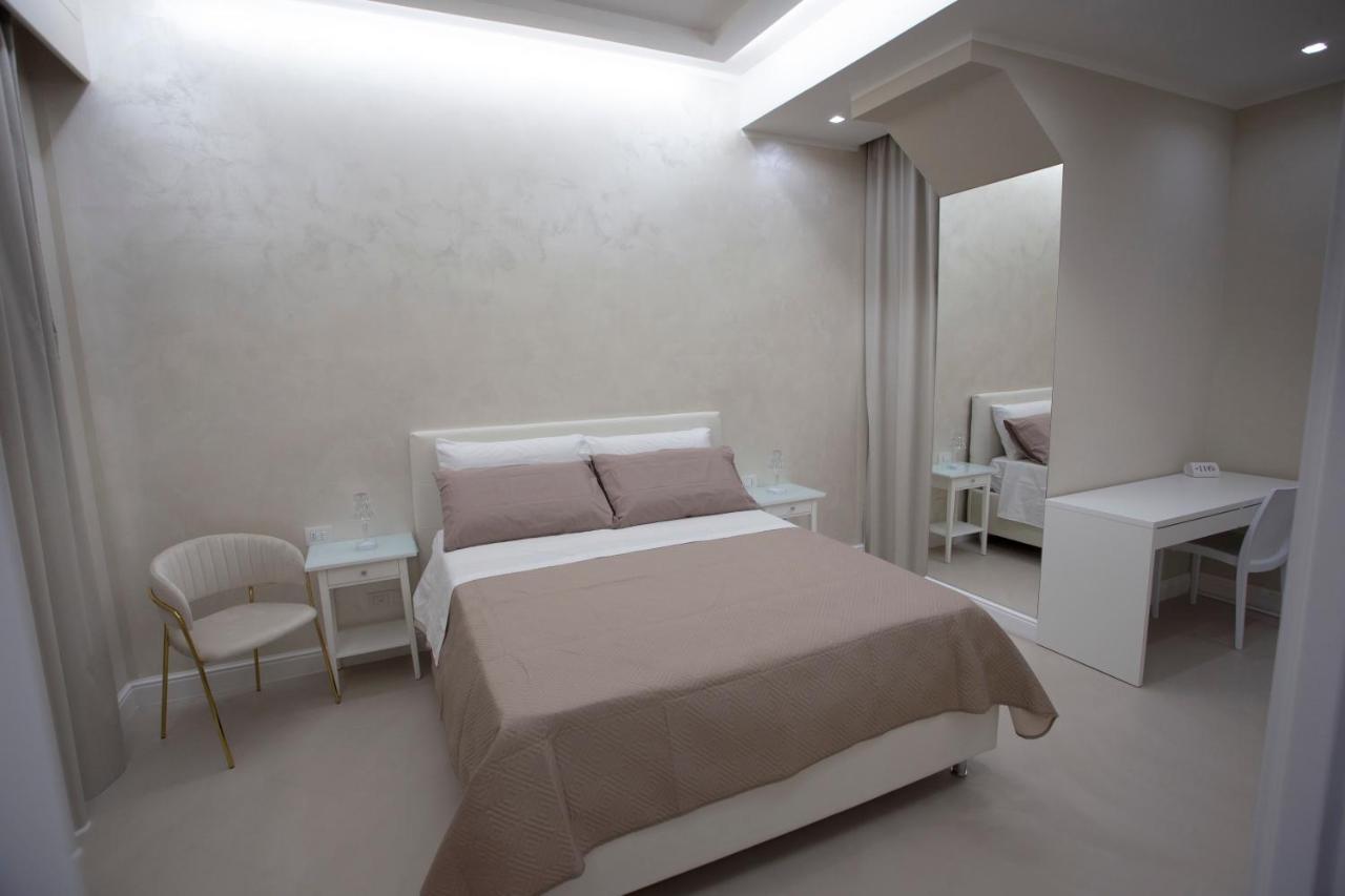 B&B Dolce Sogno Naples Luaran gambar